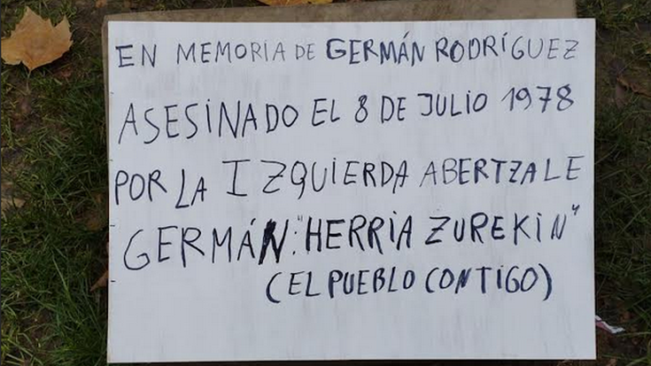 German Rodrigezen plaka erasotu dute