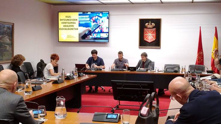 ETB 3 Nafarroa osoan ez ikustea salatu du UEMAk