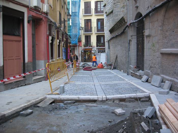 Alde Zaharrean ezinen da zangarik egin edota aldamiorik jarri ekainaren 16tik uztailaren 15era