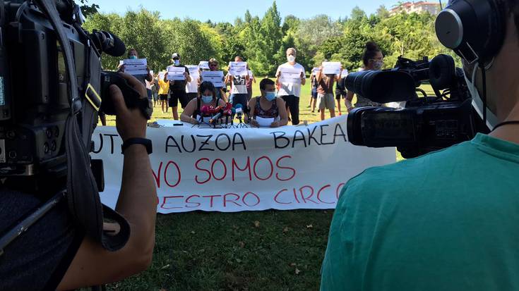 “Ikuskizun mediatikoa eta kriminalizazioa” salatu dute Mendillorriko gazte eta auzolagunek