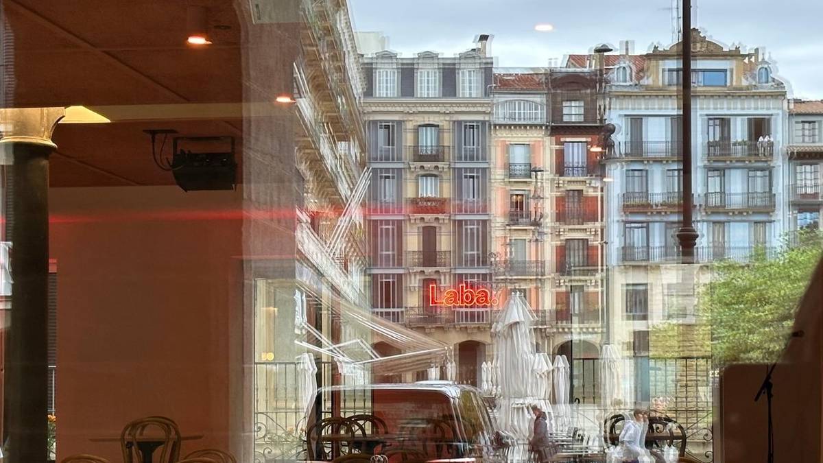 Laba berriro zabalik, indarberrituta eta nobedade ugarirekin