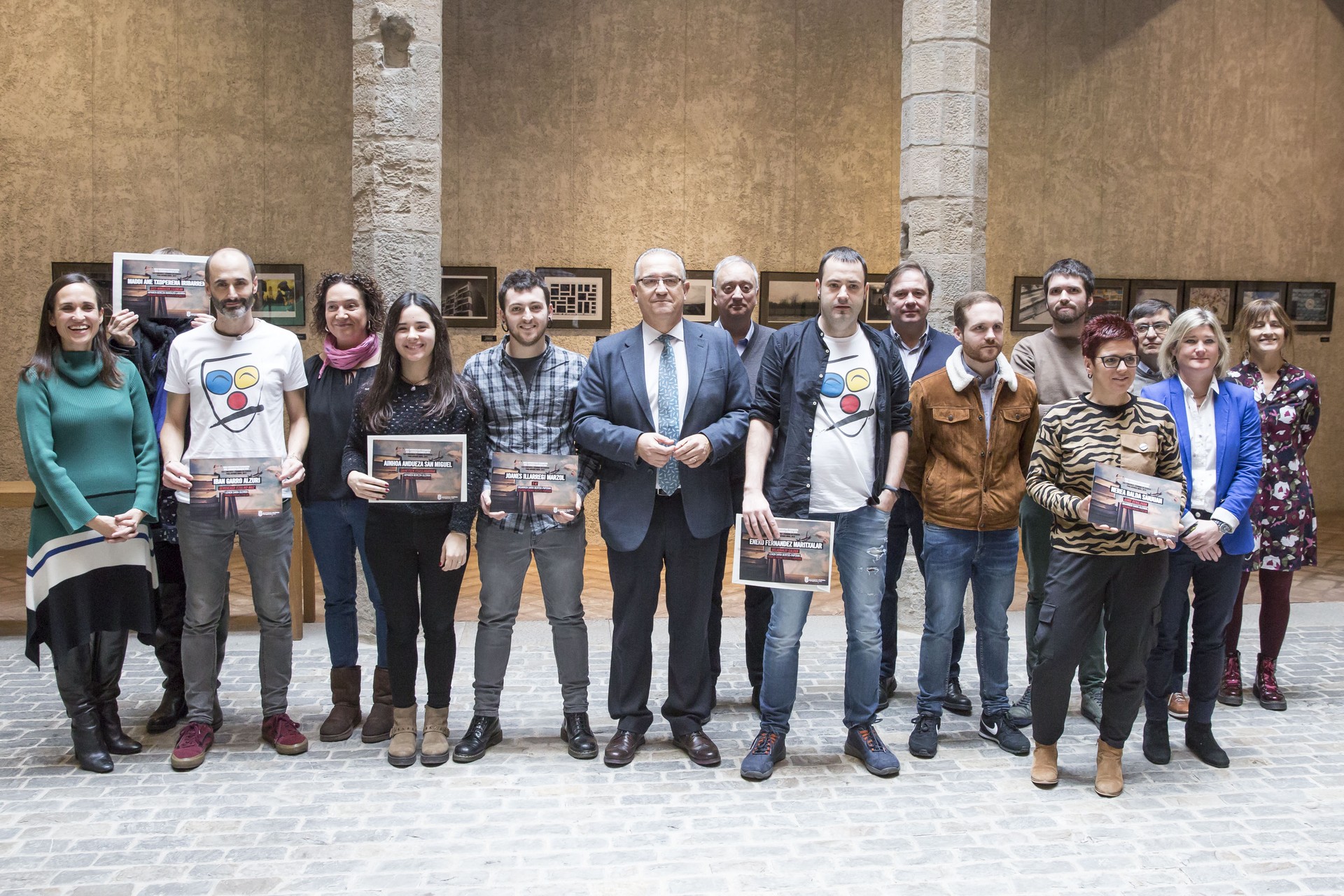 Haritz Larragueta, Iban Garro eta Eneko Fernandez, Egile Berrientzako Euskarazko XXIX. Literatur Lehiaketaren irabazleak