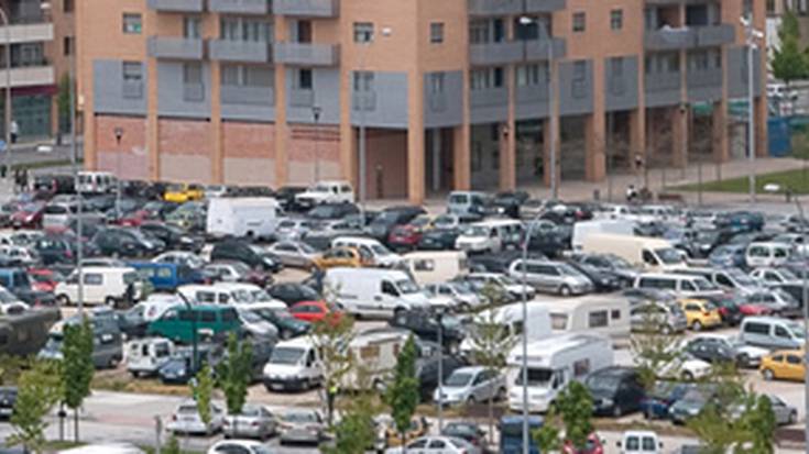 Iruindarren kezka nagusiak: zarata eta aparkalekuak