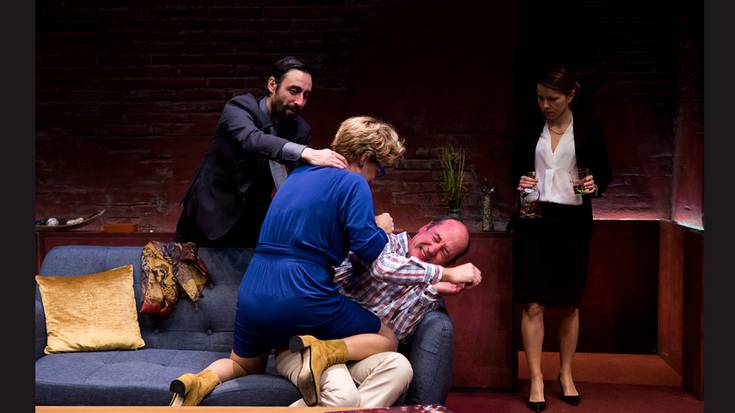 Txalo Produkzioak konpainiak 'Jainko basatiak' taularatuko du bihar