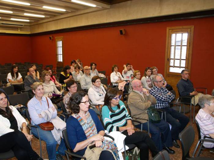 Alzheimerrak nafarren %9,7ri eragiten die, 58.200 laguni