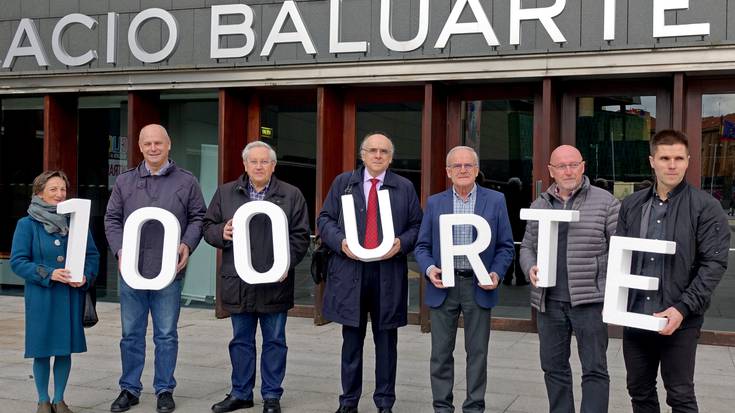 Hizkuntza gutxiagotuak mintzagai, Euskaltzaindiaren mendeurrenean