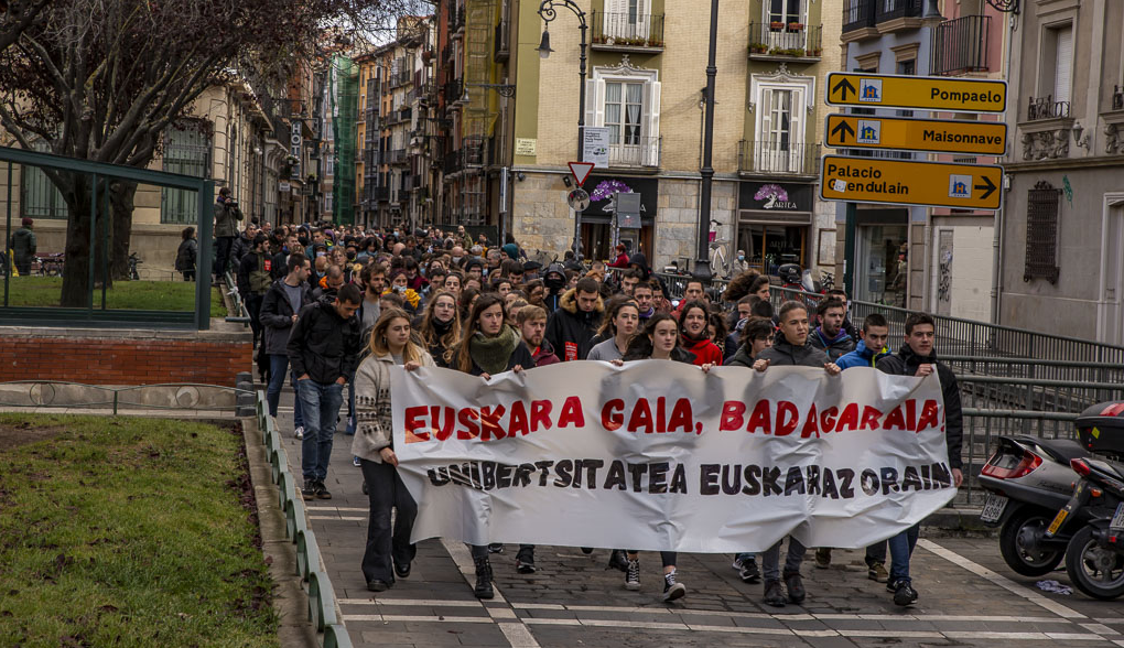 Euskarazko eskaintza murriztu du NUPek