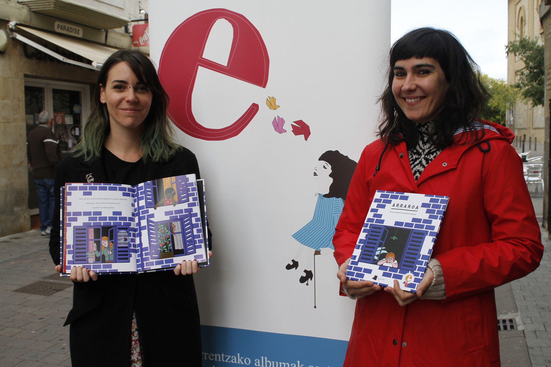 “Arraroa” aurtengo Etxepare saria lortu duen albuma, kalean