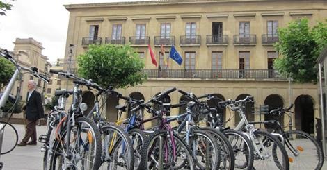 Udaltzaingoak gogorarazi du baimendutako bideetatik bakarrik ibil daitekeela bizikletaz