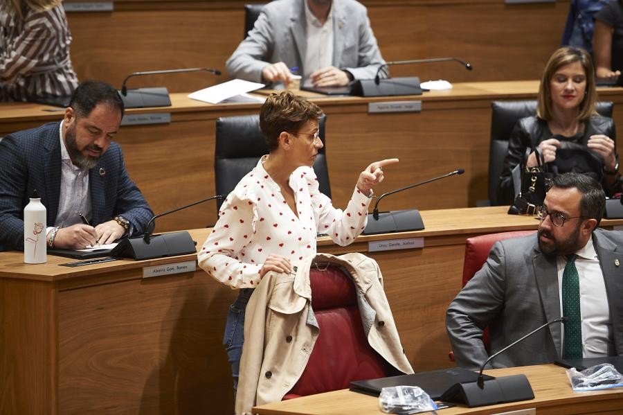 Departamentuetako hizkuntza-planak geldirik dauzka PSNk