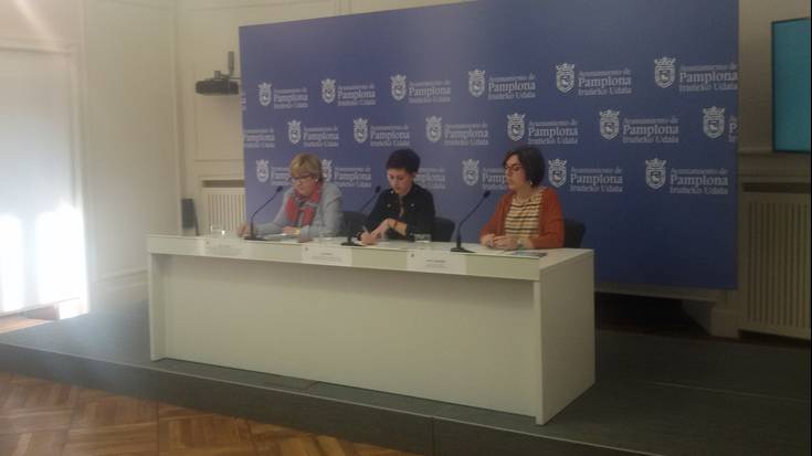 Gela bakarrean bizi diren familiei buruzko mahai ingurua antolatu dute