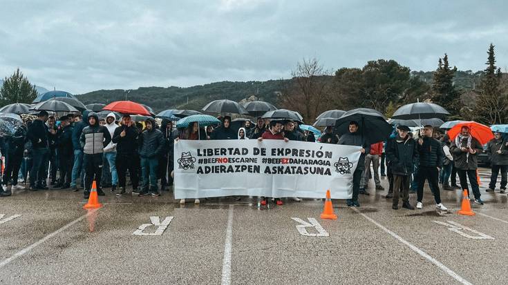 Raimundo el Canasteroko kideak, Lizarrako alkatearen salaketetatik absolbituta