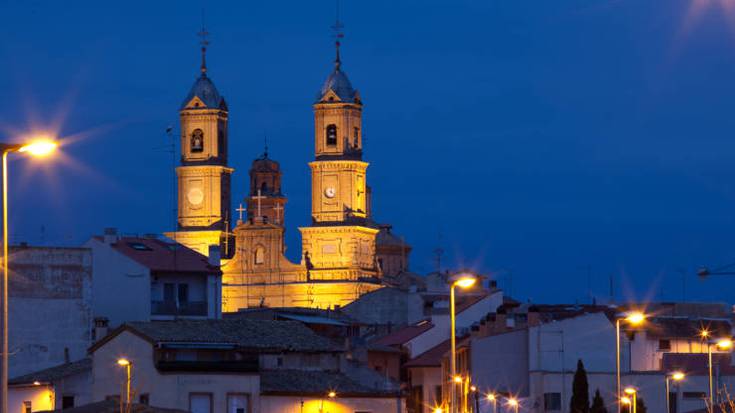 Frankisten omenezko plakak kendu ditu Corellak