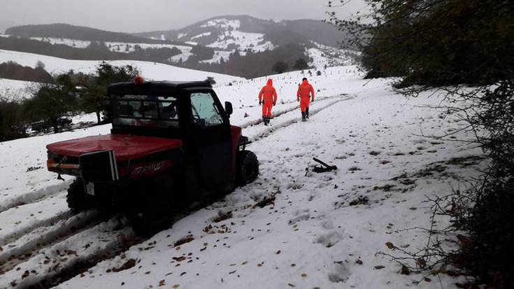 Elurretan galduta ziren hiru pertsona erreskatatu dituzte Orreagan