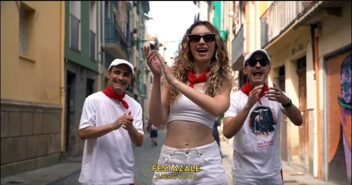 'Hamasei Taupada' Iruñeko Peñen ereserki berria