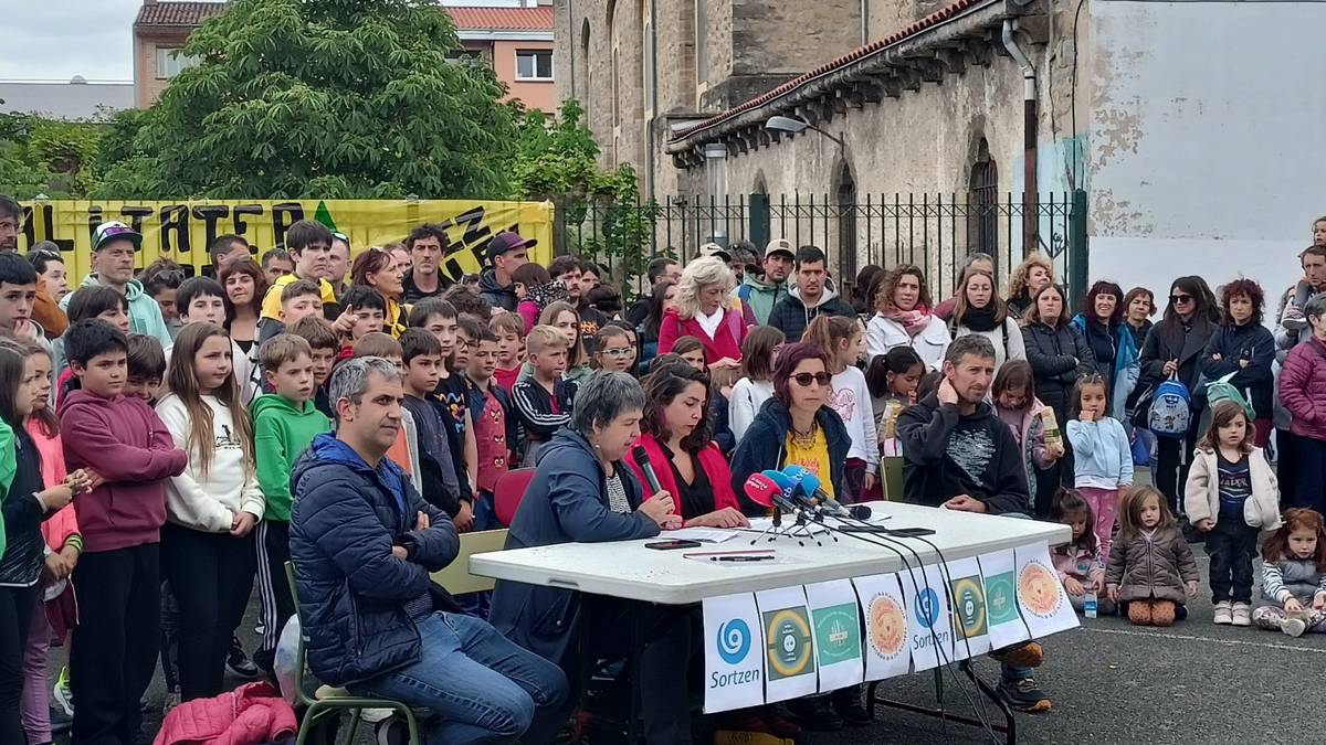 Laura Perez (Publikoaren Aldeko Plataforma): "Konplexurik gabe esan behar da errekurtsoak eredu publikora bideratzea ezinbestekoa dela"