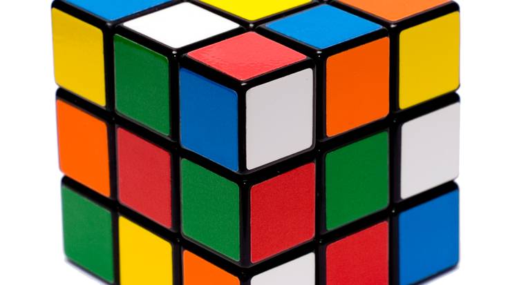 Rubiken kuboaren mundu artistiko eta matematikoa, asteburuan