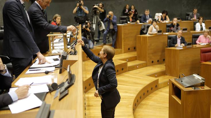 Senatura hautagaitza bateratua aurkez dezakete aldaketarako indarrek
