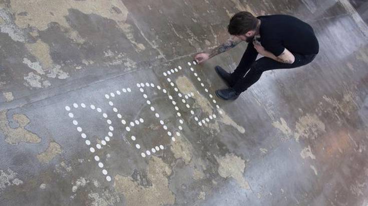 Ostia sagaturik ez du izanen Azkonaren erakusketak