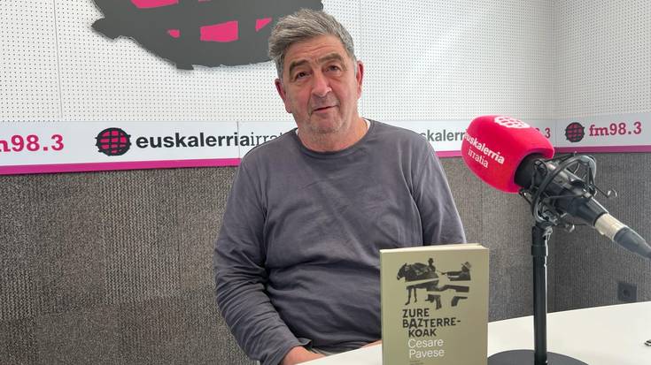 Jon Alonso: "Hiriaren eta herriaren arteko talka oso presente dago Paveseren literaturan"