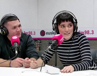 Elisa Bayona eta Ibai Gallardo: "Bost urtez kontzertuak ematen aritu ondoren, gogotsu gaude gure lehenengo diskoa jendarteratzeko"