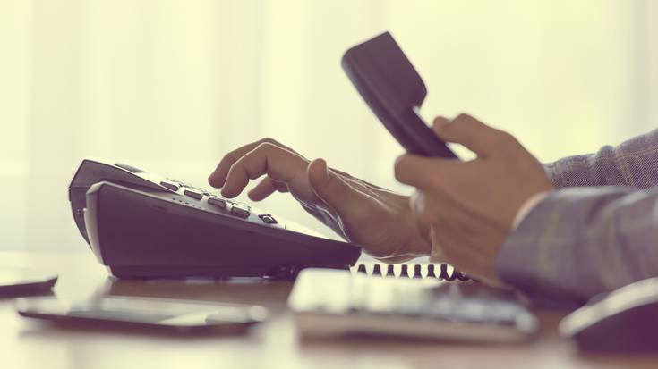 Osasun emozionalean laguntza eman du 40 urtez Esperantzaren Telefonoak