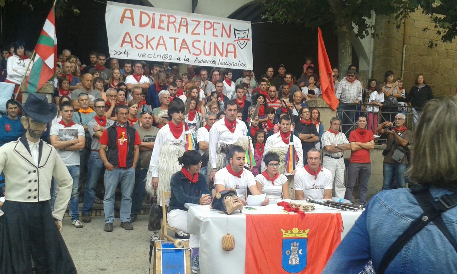 Inputatuta Irunberriko EH Bilduko zinegotziak terrorismoa goratzea leporatuta