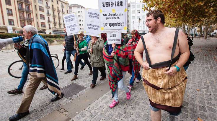 Txirotasun energetikoaren kontrako protesta, iruditan 