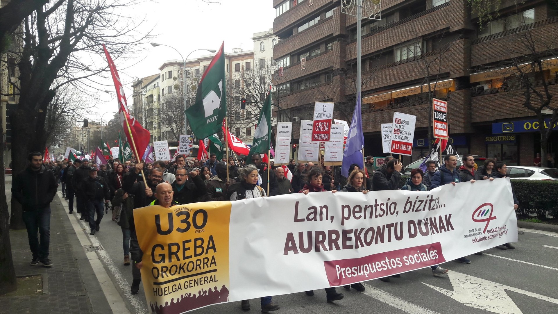 Aurrekontu duinak eskatu dituzte sindikatuek eta gizarte eragileek
