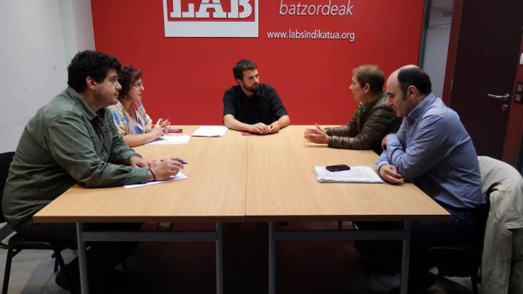 Enpleguaren alde eta pobreziaren aurka borrokatuko dela agindu dio Gero Baik LABi