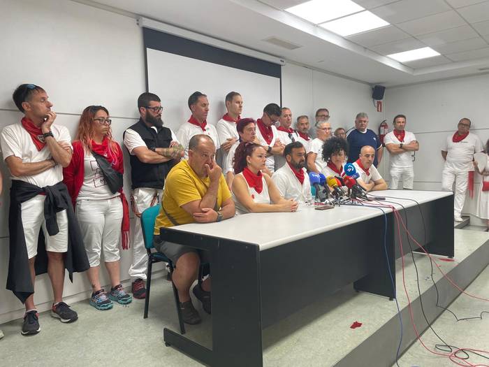 Billabesetako langileek zerbitzu minimoak ez betetzea planteatu dute, "aurrerapenik" ez badago