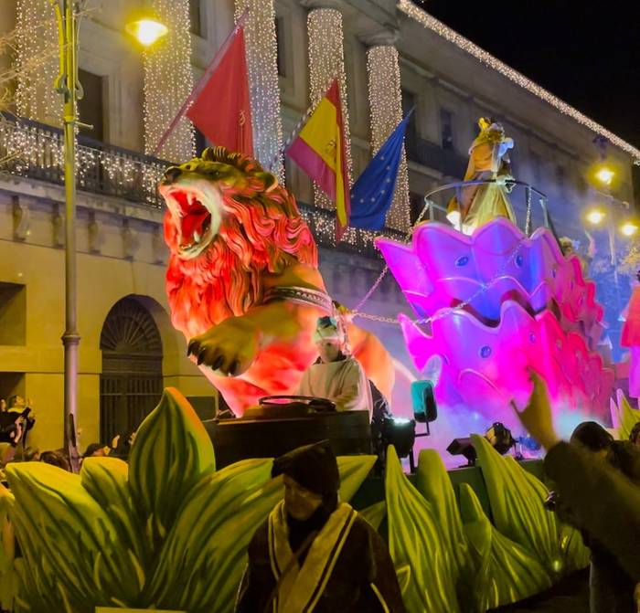 Dena prest Errege Magoei ongietorria egiteko