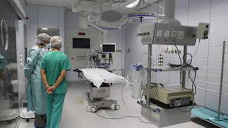 Osasunbidean abortatzeko eskubidea ziurtatuko du Gobernuak