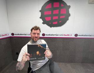 Balu: “Nire poesia hiri paisaiaren barruan ulertzen da soilik”