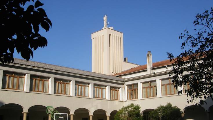 Salestarren salerosketa operazioan "arrisku gehiegi" hartu zuen Administrazioak