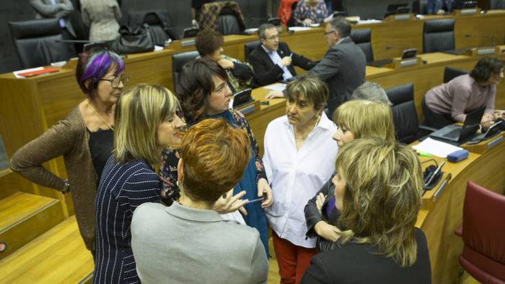 Emakume eta gizonen arteko berdintasuna erdiesteko bidean Lege berria onartu du parlamentuak