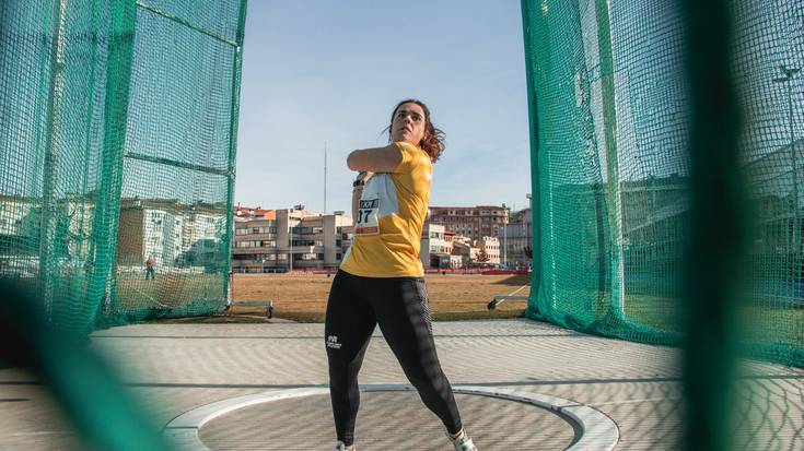 Nerea Ibinaga: “Buruak blokeatu egin ahal zaitu jaurtiketak egiterakoan, eta hori asko landu behar da”