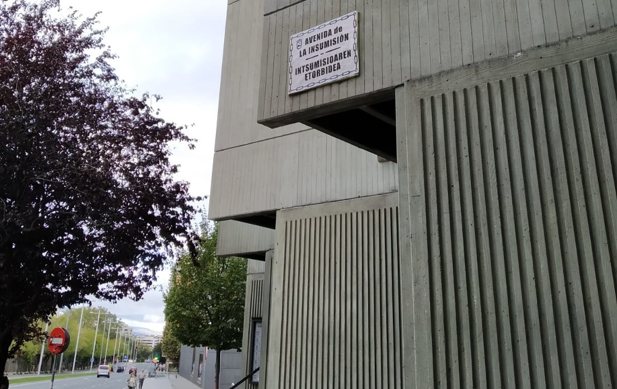 Armadaren etorbidea ordu gutxi batzuetan Intsumisioaren etorbidea izan da