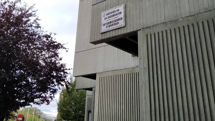 Armadaren etorbidea ordu gutxi batzuetan Intsumisioaren etorbidea izan da