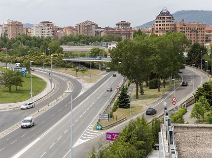 Zaragoza etorbidean merkatal gunea erakitzearen alde bat egin dute Navarra Sumak eta PSNk