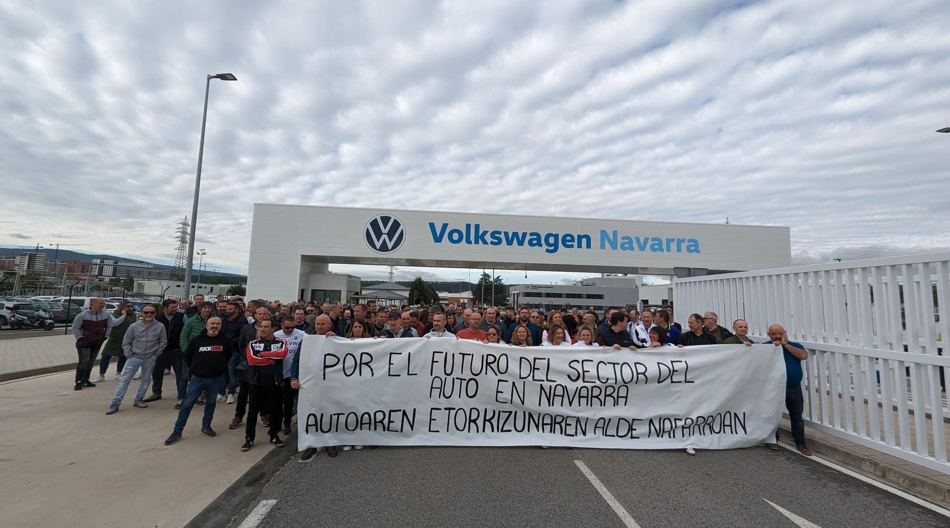 CCOOk eta UGTk lan hitzarmenaren inguruko aurreakordio lotu dute Volkwageneko zuzendaritzarekin