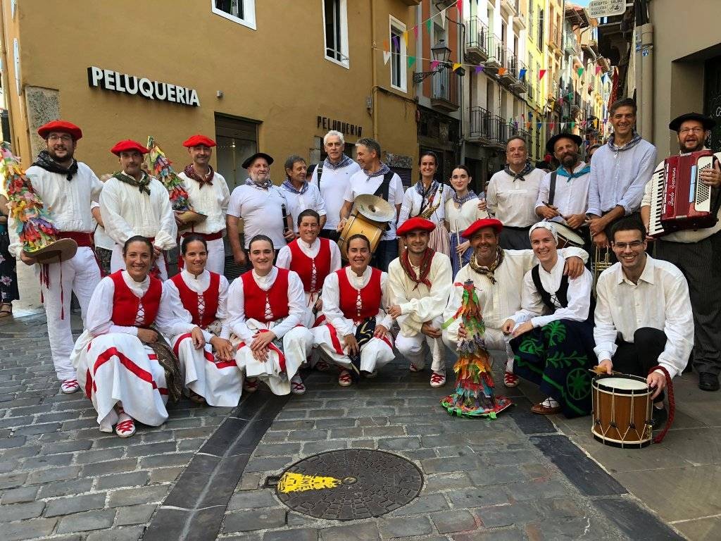 Ortzadar fanfarrean eta dantza taldean izena emateko epea zabaldu dute