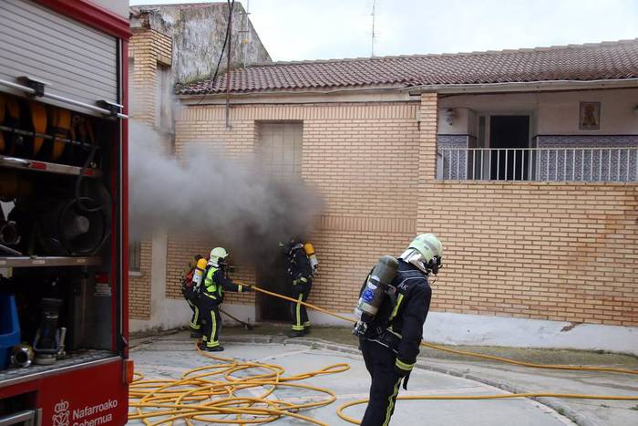 Sute batek kalte material handiak eragin ditu Milagroko etxebizitza batean, baina ez dago zauriturik