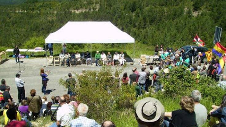 Frankismoaren esklaboei omenaldia eginen diete Igariko mendatean bihar