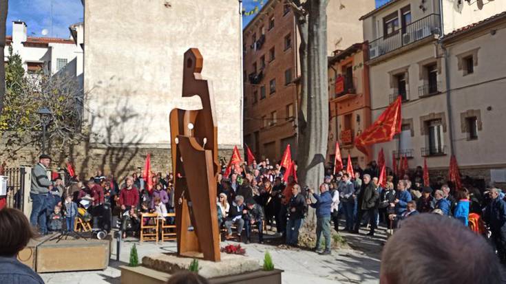 Nafarroako Pedro Mariskalaren omenezko estatua paratu dute Tafallan