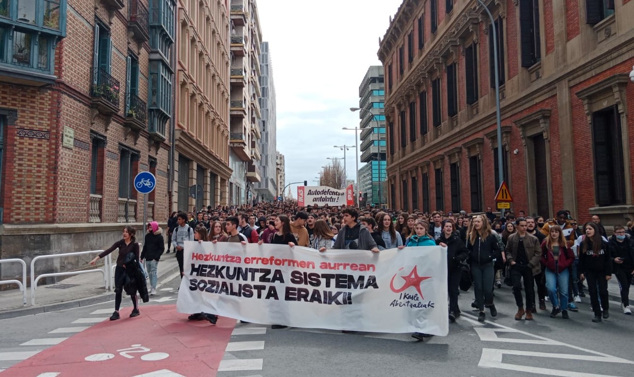 Ikasle Abertzaleen greba, hezkuntza erreformaren aurka