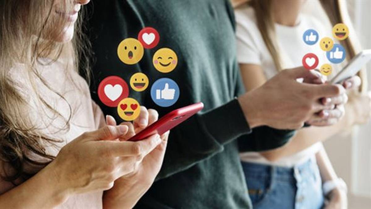 Nerabeei sare sozialak debekatzea, gero eta hurbilago dagoen neurria?