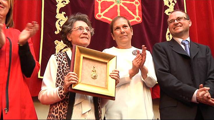 Urrezko Domina jasotzeko hautagaitzak aurkez daitezke 