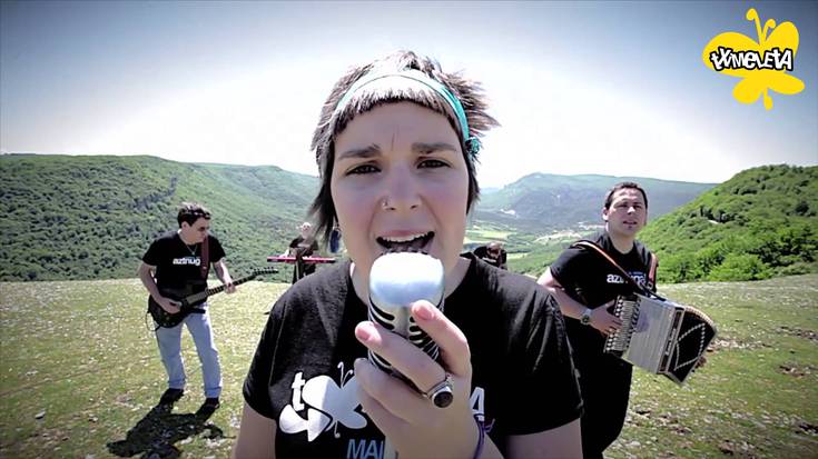 Tximeleta taldea kontratatzeagatik "terroristak goratzea" leporatu dio PSNk Asironi