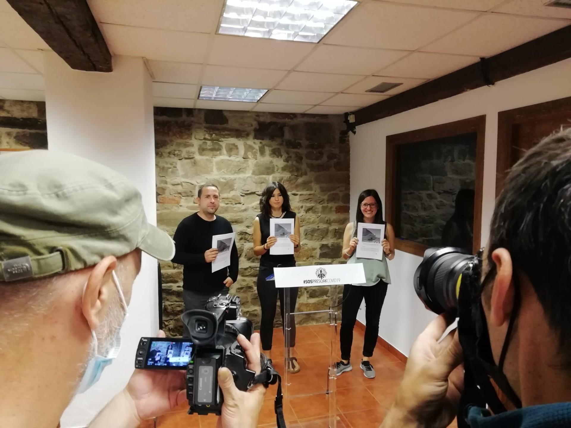 Iruñeko espetxeko egoera "kezkagarria" dela berretsi dute Sos Presoak dinamikako eragileek